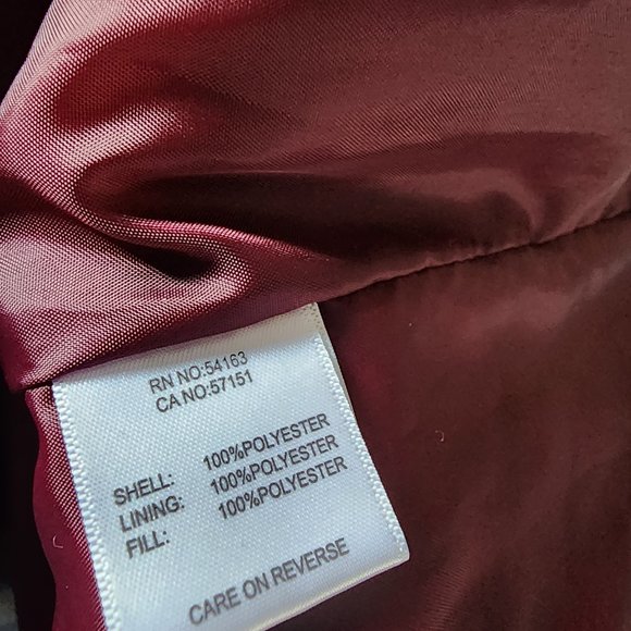 KENNETH COLE MED  NY PUFFER VEST - Picture 7 of 7